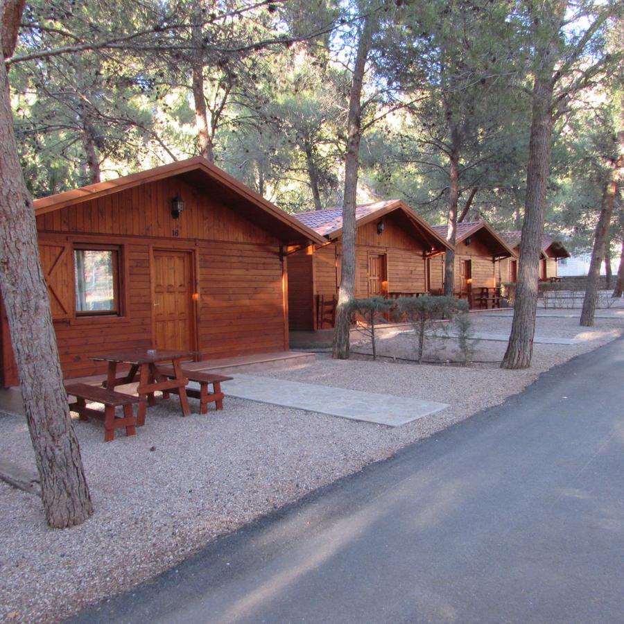 Camping-Bungalows Ciudad De Albarracin Luaran gambar